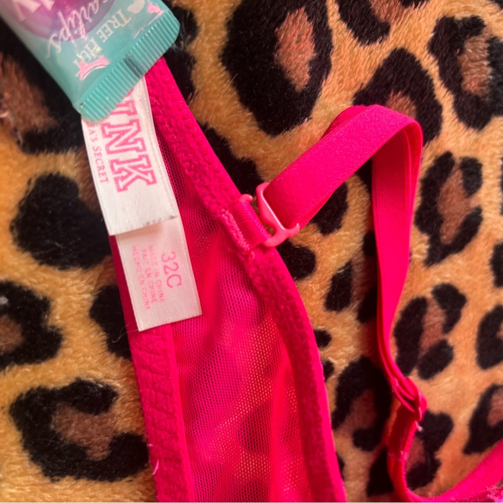 PINK Victoria's Secret Bright Pink Lace Bra - Picture 6 of 6